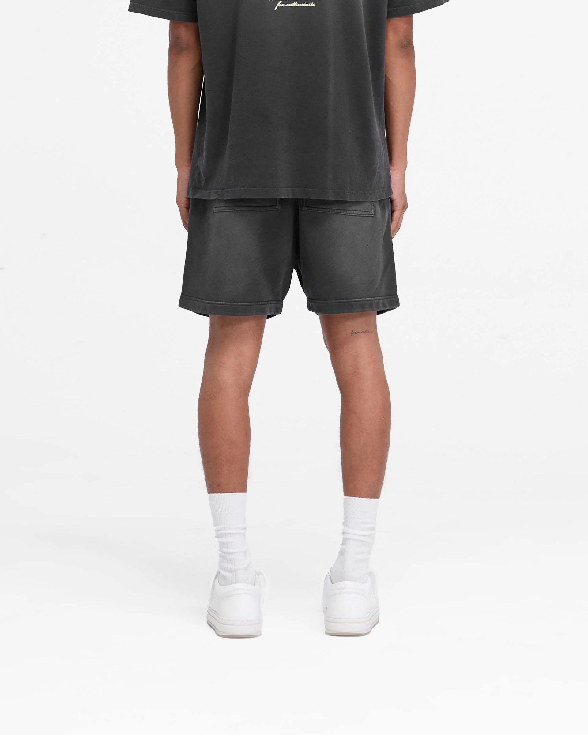 0023_OCBUTTERCREAMANDVBLACKMODELECOM_0001_OWNERSCLUB_VINTAGEGREY_BUTTERCREAM_TEE_SHORTS_VINTAGEGREY_2copy.webp