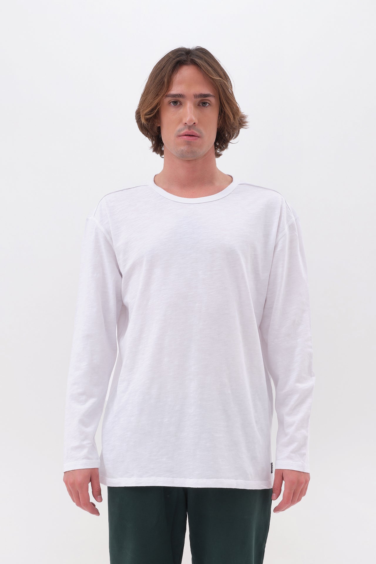 RAW EDGE OVERSIZED LONGSLEEVE-WHITE