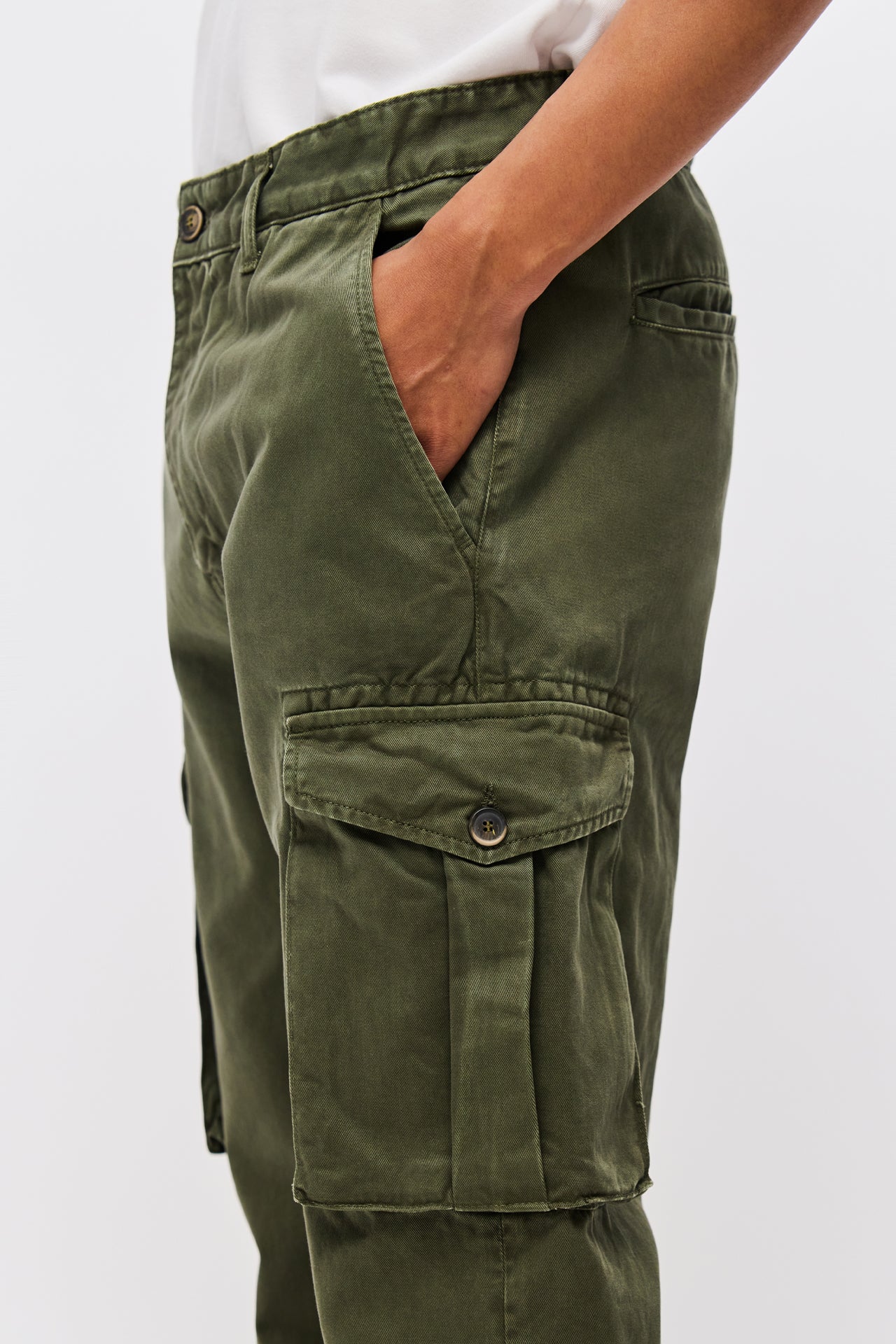 TAPERED CARGO TROUSERS-KHAKI