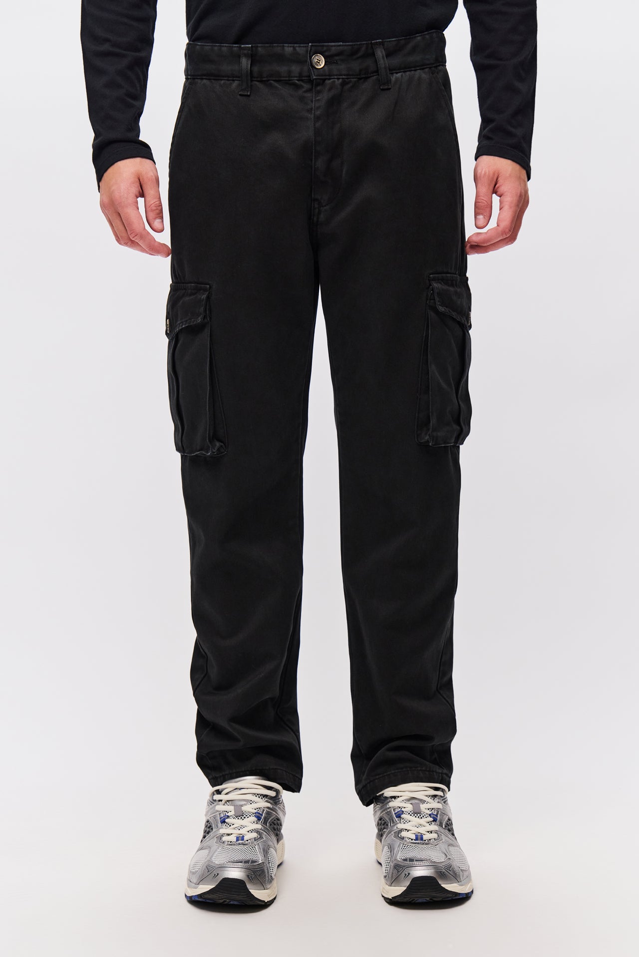 TAPERED CARGO TROUSERS-BLACK