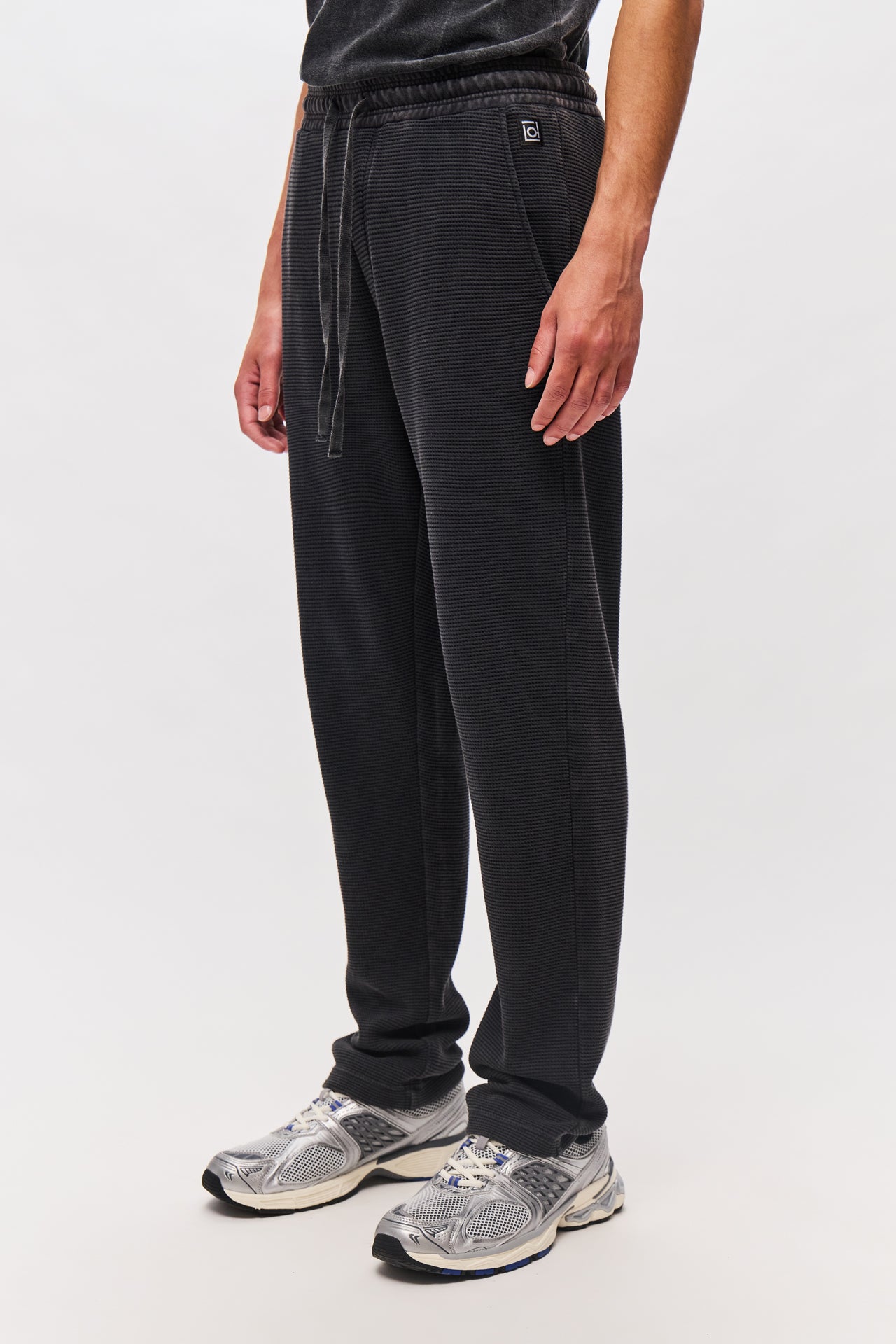 WAFFLE REGULAR SWEATPANTS-VINTAGE BLACK