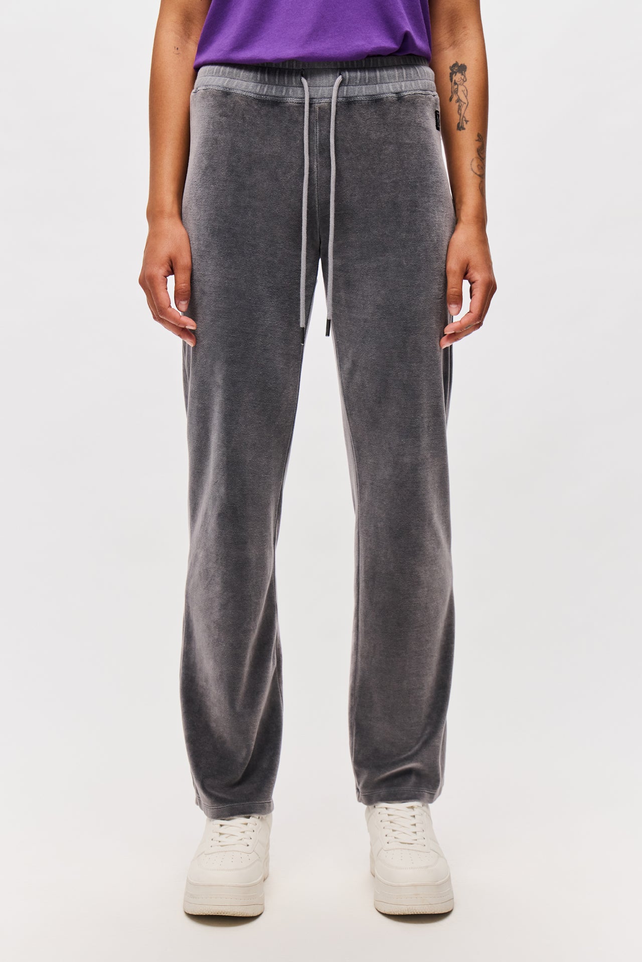 SLIM FIT VELVET SWEATPANTS-VINTAGE GRAPHITE