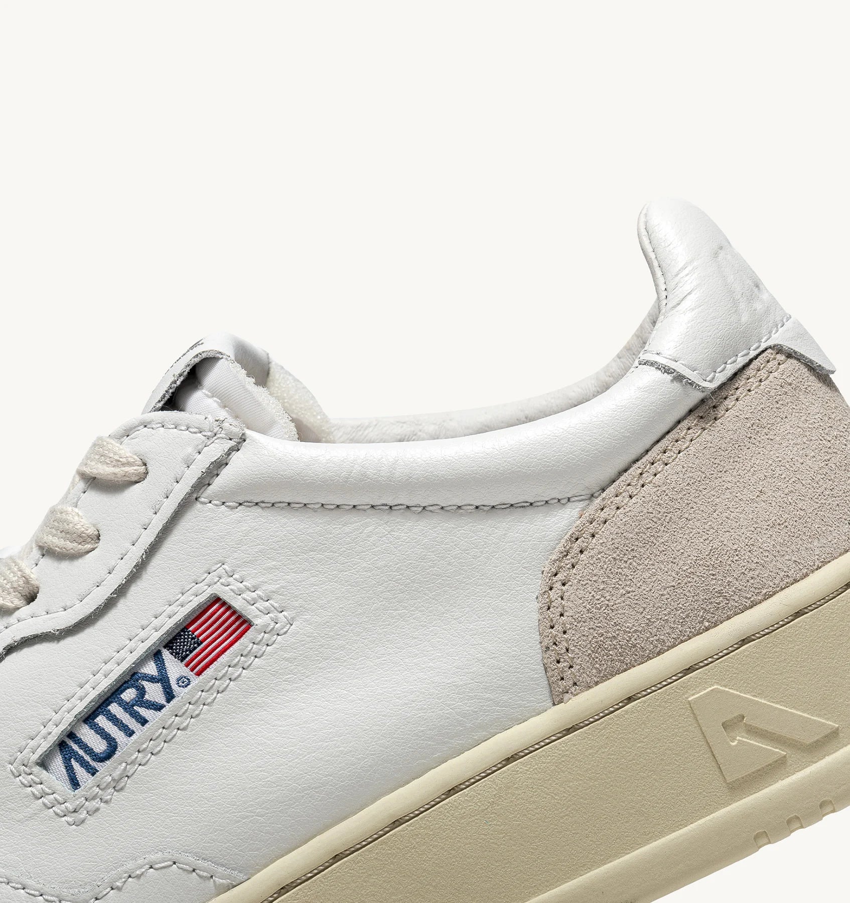 MEDALIST LOW MAN LEAT/SUEDE WHITE