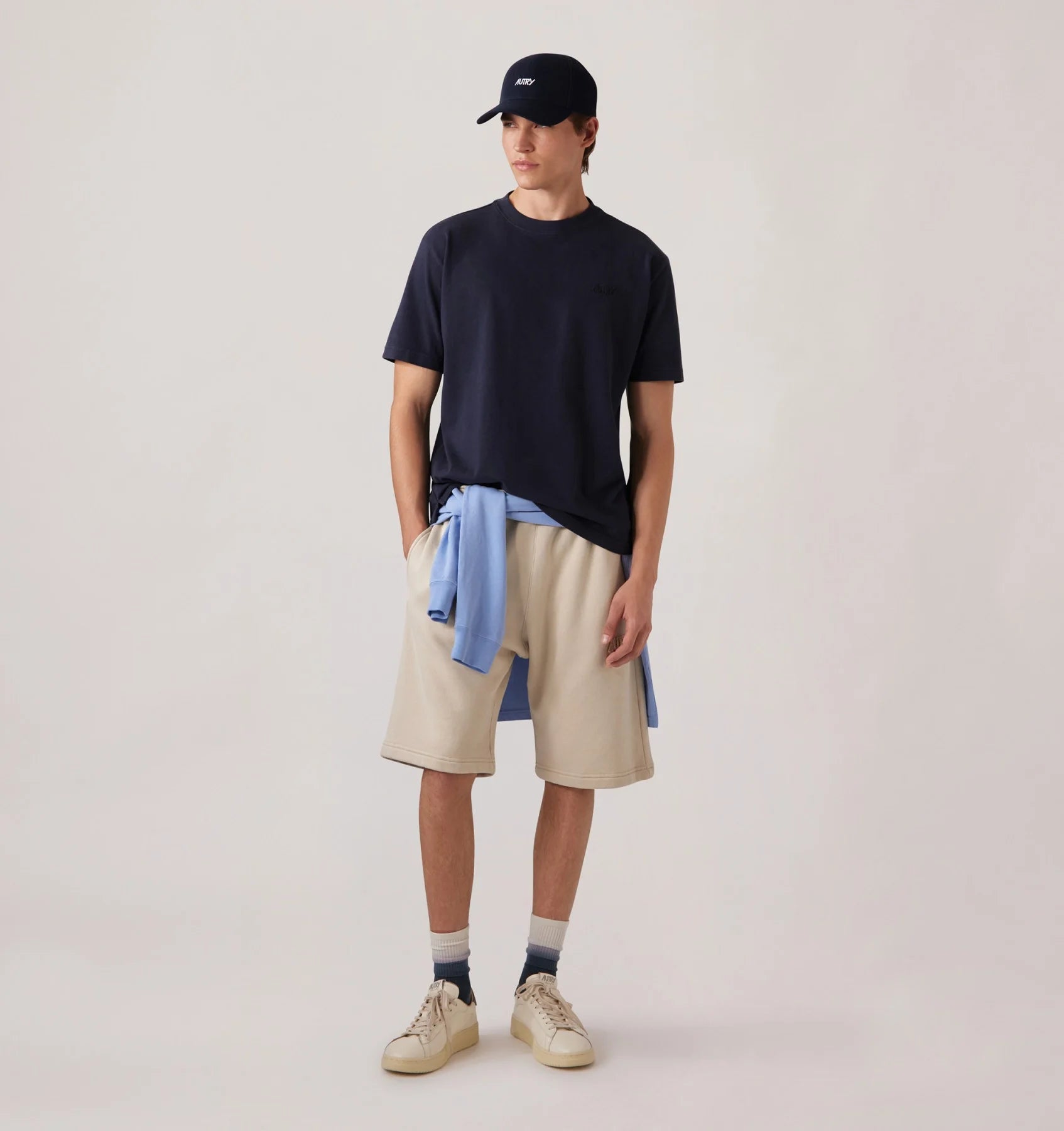 shorts_in_felpa_con_logo_tono_su_tono_uomo_841436_dettaglio_retina_23_20250710112603.webp