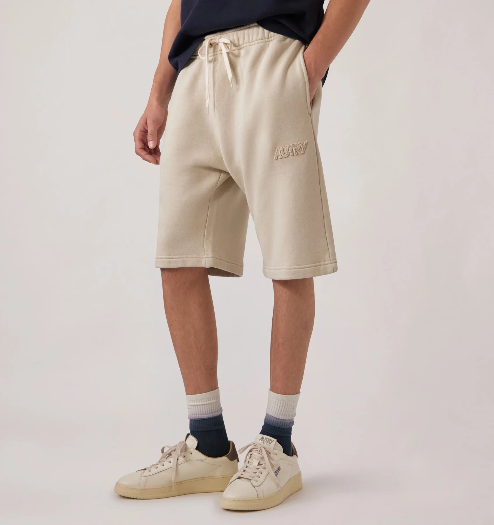 shorts_in_felpa_con_logo_tono_su_tono_uomo_841436_dettaglio_retina_26_20250710112609.webp