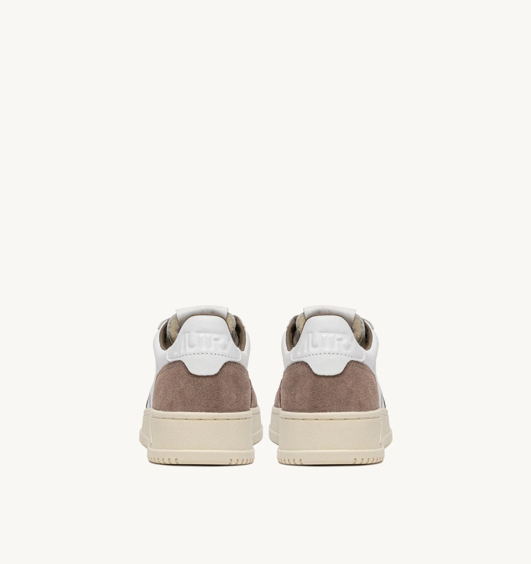 sneakers_medalist_low_in_pelle_bianca_e_suede_tobacco_840470_dettaglio_retina_26_20250710111956.webp